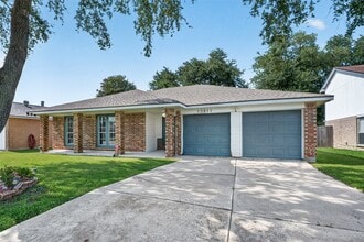 Building Photo - 10911 Pecan Dr