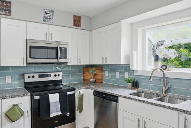 Foto del edificio - 4857 Westgrove Rd
