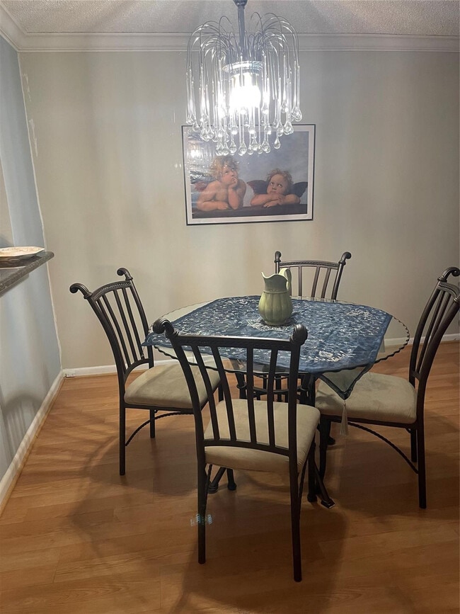 Building Photo - 604 NE 2nd St