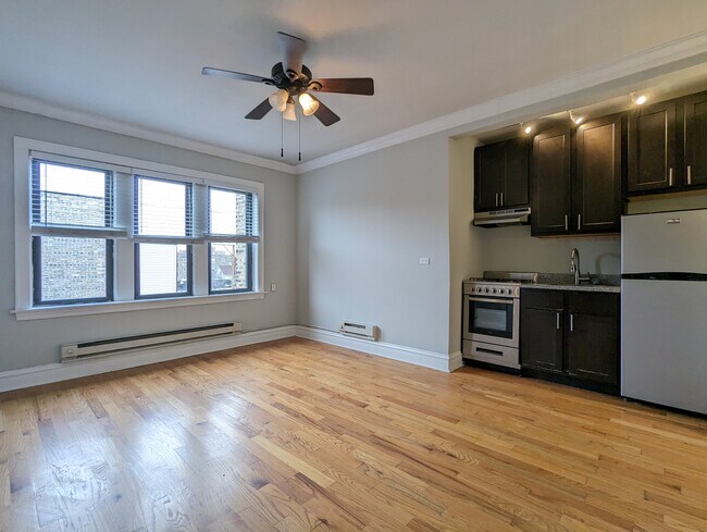 Foto del edificio - 4735 N Hermitage Ave
