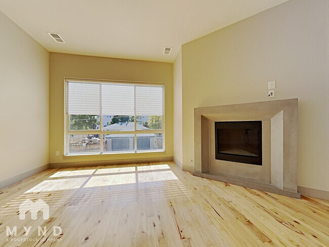 Foto del edificio - 1923 Hooker St