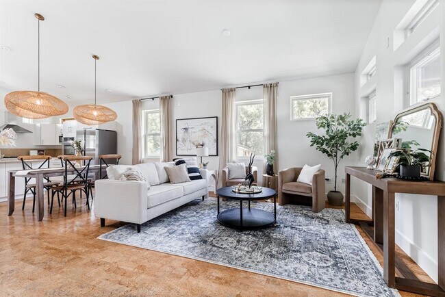 Foto del edificio - 3001 Stokes Dr