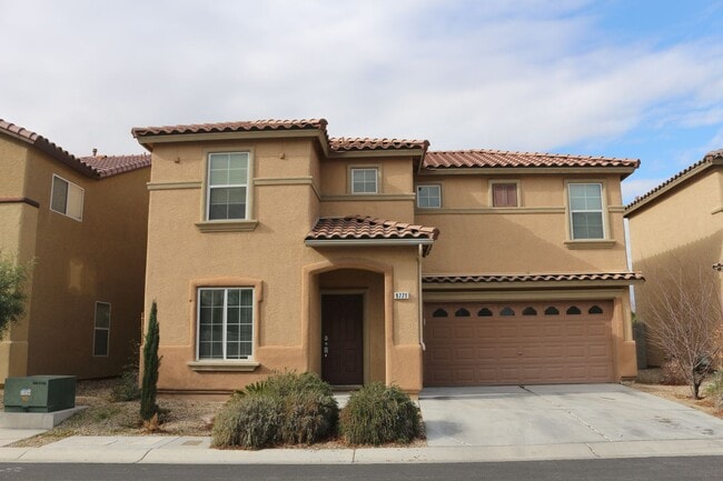 Building Photo - NO SHOWINGS until 5/1/2025