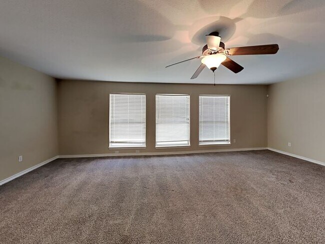 Building Photo - *No Application Fee*