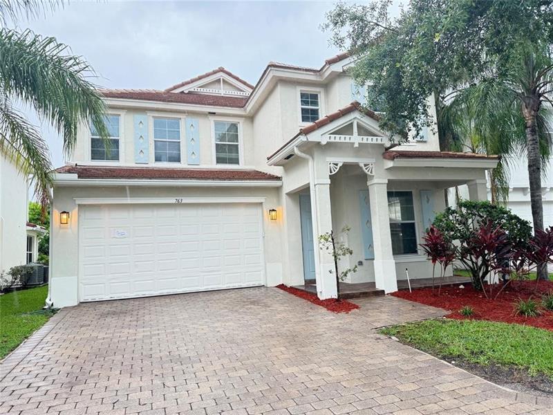 Foto principal - 763 Belle Grove Ln