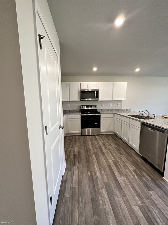 Foto del edificio - 4 br, 2 bath House - 104 Loblolly Court