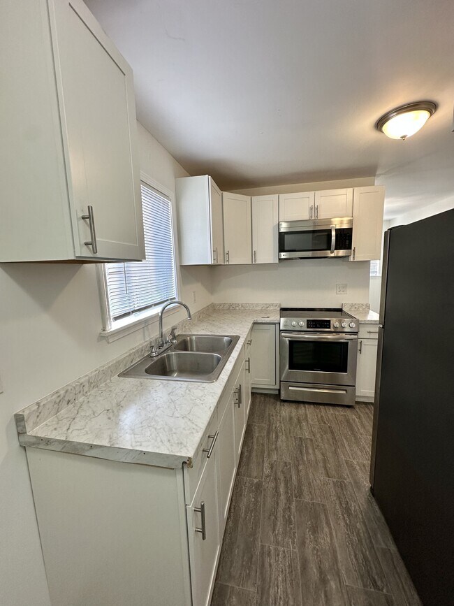 Foto del edificio - 1417 Brighton Rd