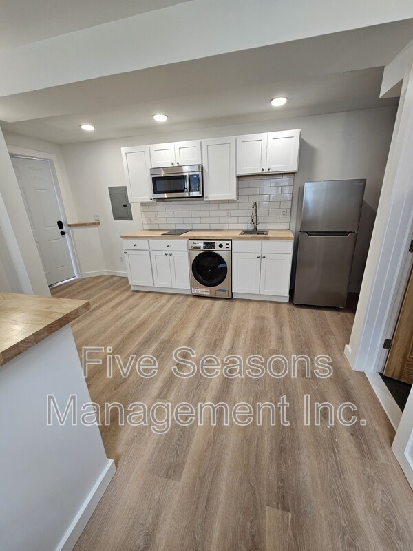 Building Photo - 41 S Willard St