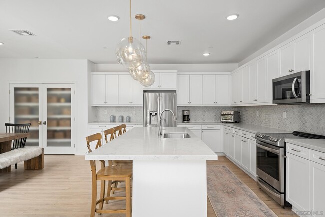Foto del edificio - 8850 Weston Rd