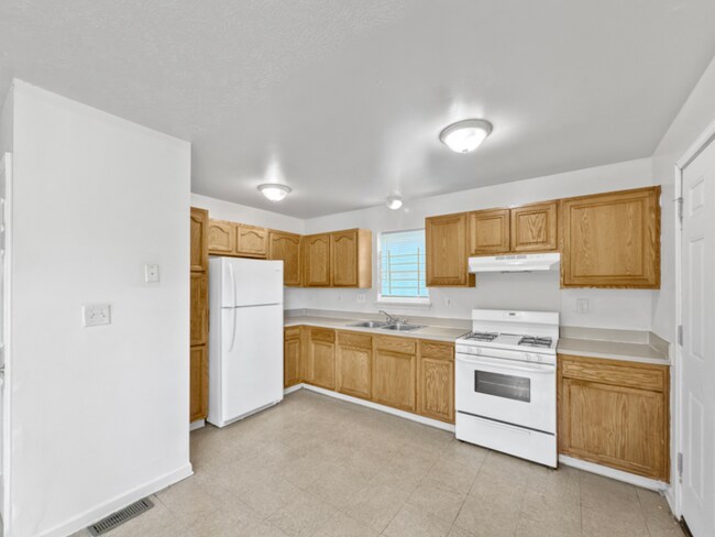 Foto del edificio - Charming 3 beds 2 baths in Cleveland!