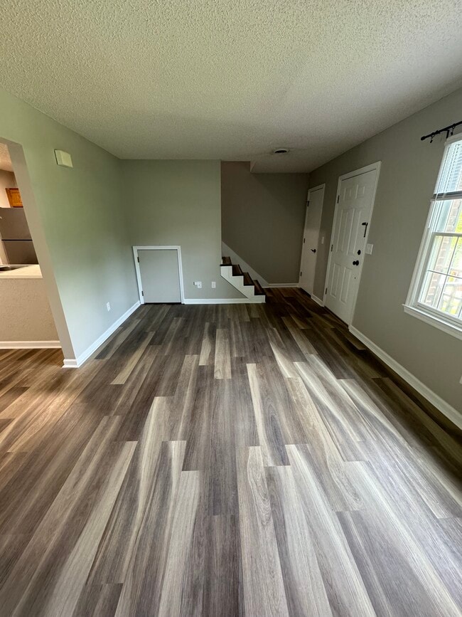 Building Photo - 2237 Forest Acres Dr