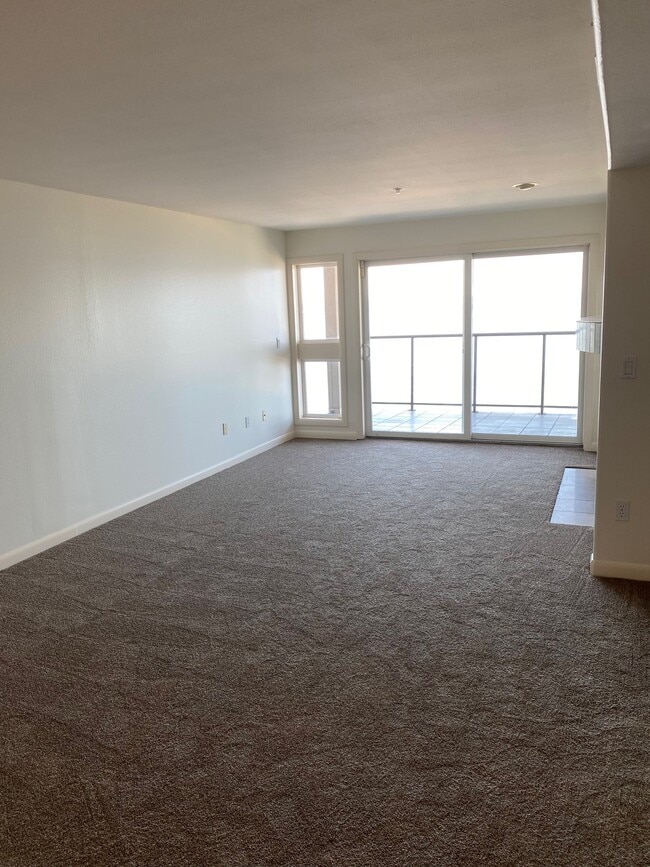 Living room - 1300 Alki Ave SW