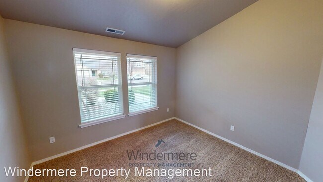 Building Photo - 3 br, 2 bath House - 247 Chapra Street