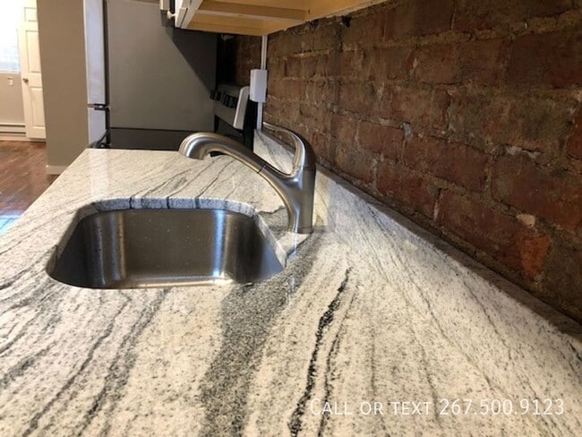 Building Photo - 2510 N 5th St