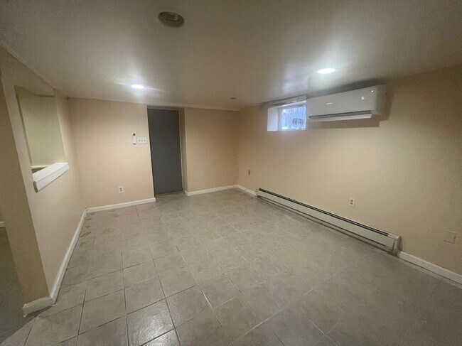 Foto del edificio - 4212 Monticello Ave
