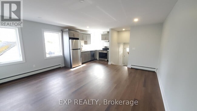 Building Photo - 640 West St