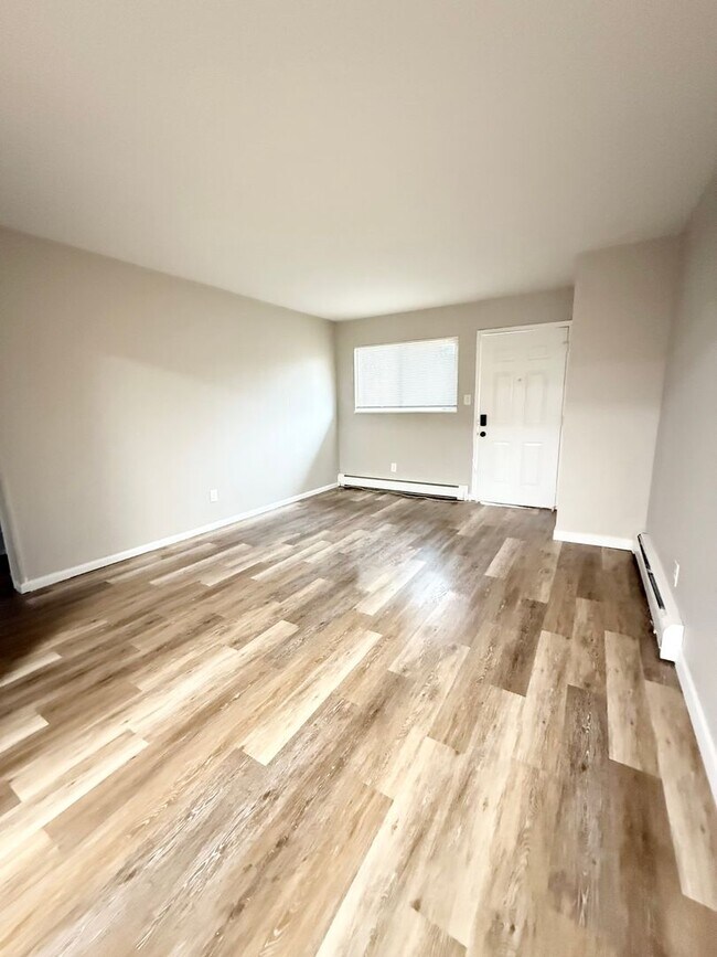 Foto del edificio - 4413 Forrest Hill Rd