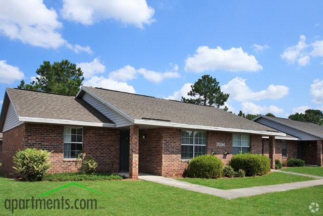 Building - Carriage Crossing Apartments