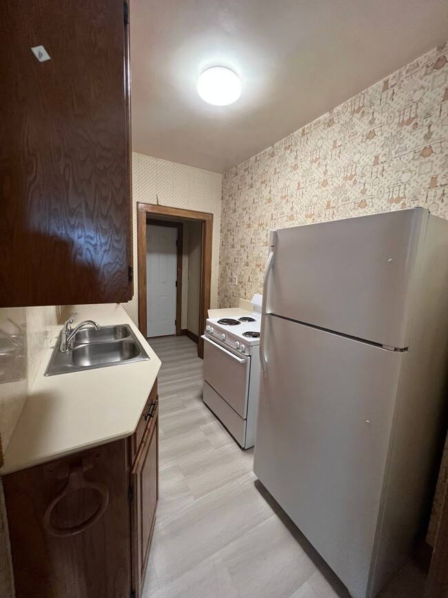 Foto del edificio - 300-302 E. 6th Street, Hoisington