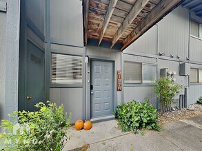 Building Photo - 2197 Kietzke Ln