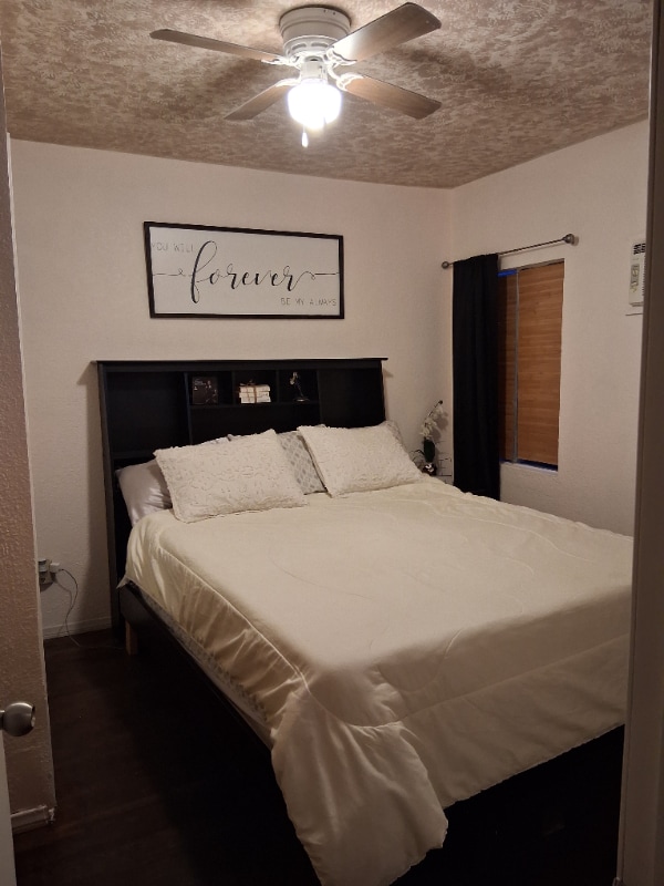 Building Photo - 1022 S Vancouver Ave