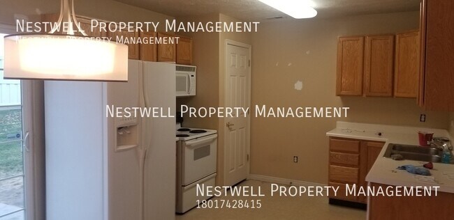 Foto del edificio - Cute 3-bed Townhome in West Jordan