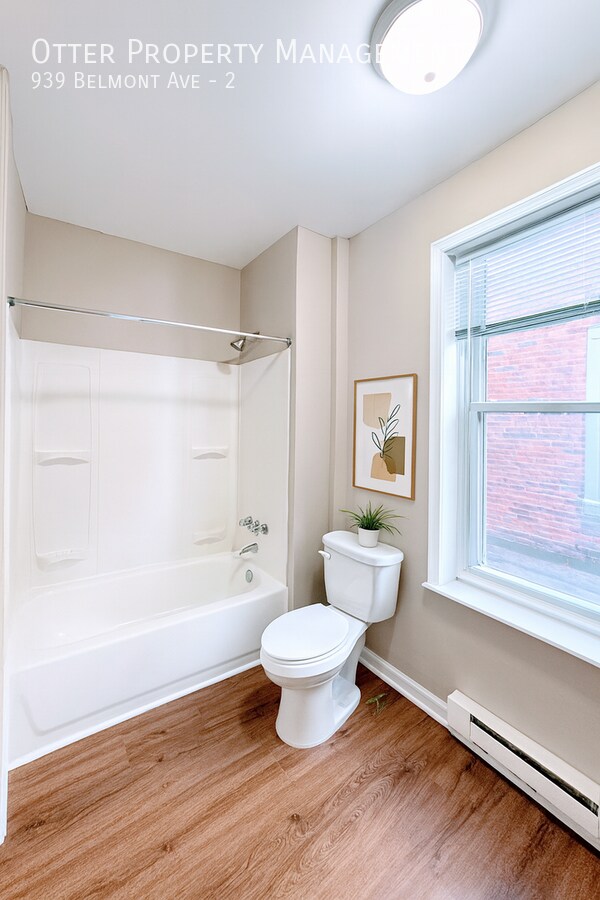 Foto del edificio - 939 Belmont Ave