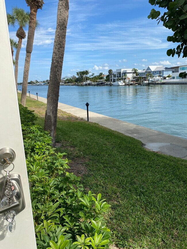 Foto del edificio - 5555 Gulf Blvd