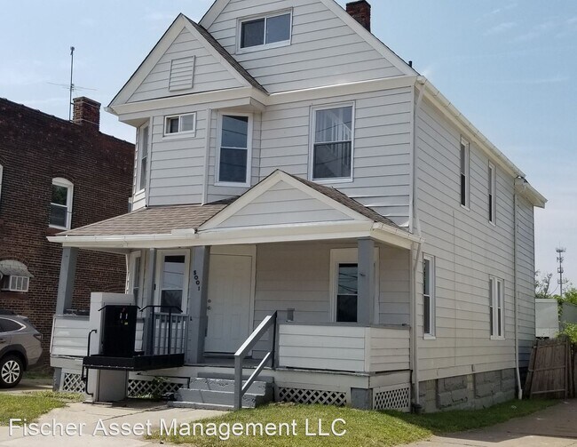 Building Photo - 3 br, 1 bath Apartment - 5001 Denison Ave....