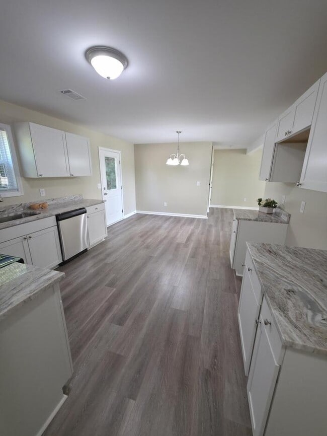 Foto del edificio - 29 Charlotte Pl