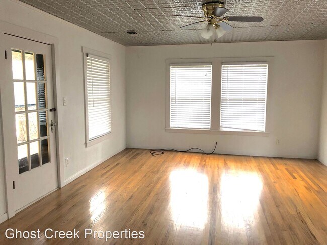 Building Photo - 2 br, 2 bath House - 462 Stringtown Rd.