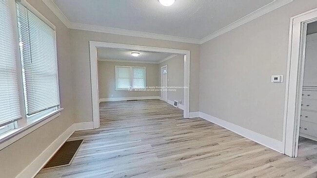 Building Photo - 2216 N Linsley Ct