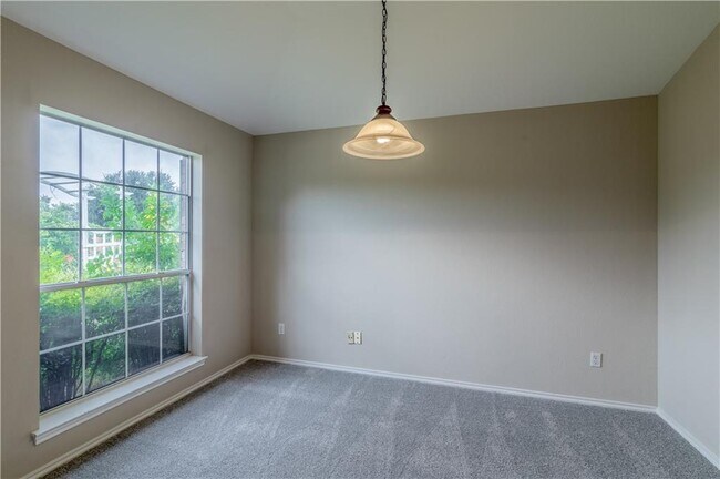 Building Photo - 1708 Goddard Bluff Dr
