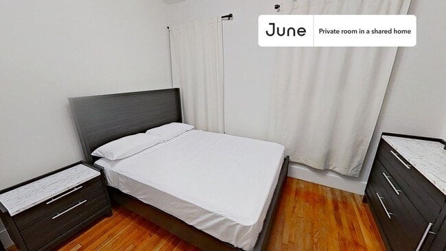 Building Photo - Room in Shared 5 bed/2 bath home