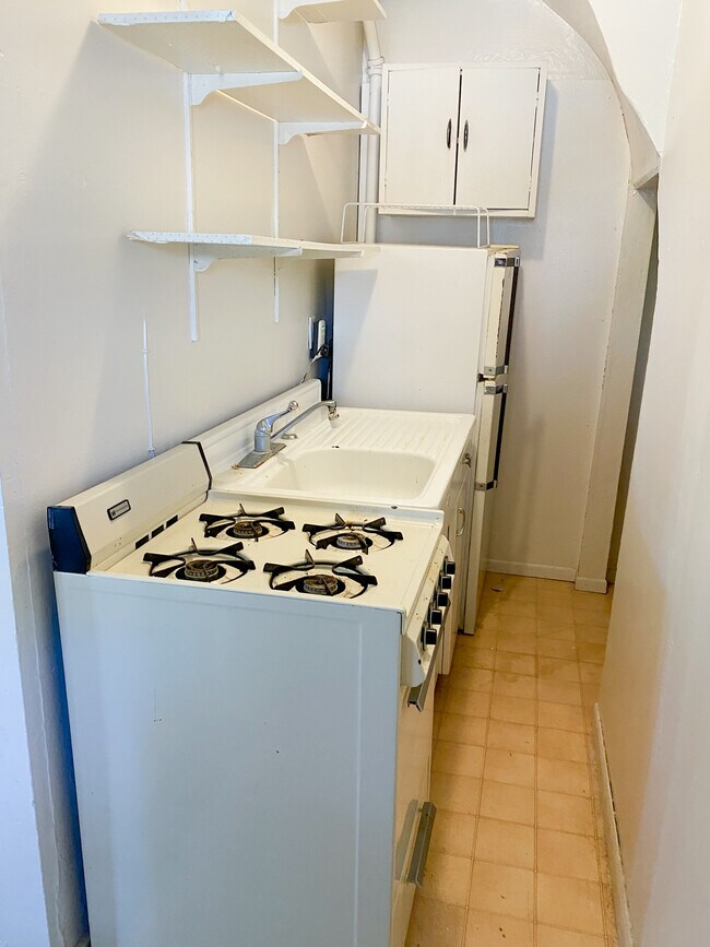 Pierce Street Suites Apartments in West Lafayette, IN