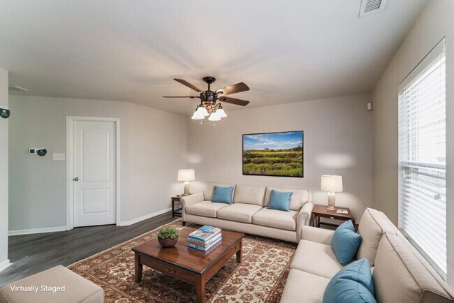 Foto del edificio - 1109 Swearngan Ridge Ct