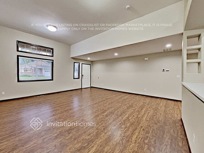 Building Photo - 17812 82nd Dr NE