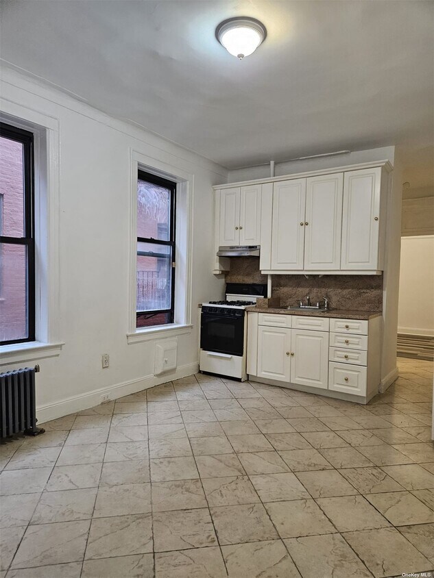234040 31st Ave Unit 8, Queens, NY 11106 Apartment for Rent in
