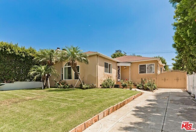 Foto del edificio - 10574 Ashton Ave