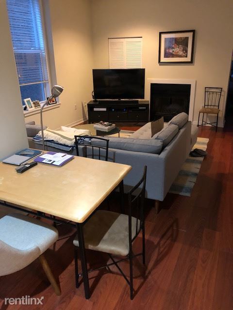 Foto del edificio - 1 br, 1 bath  - 1806 Green St