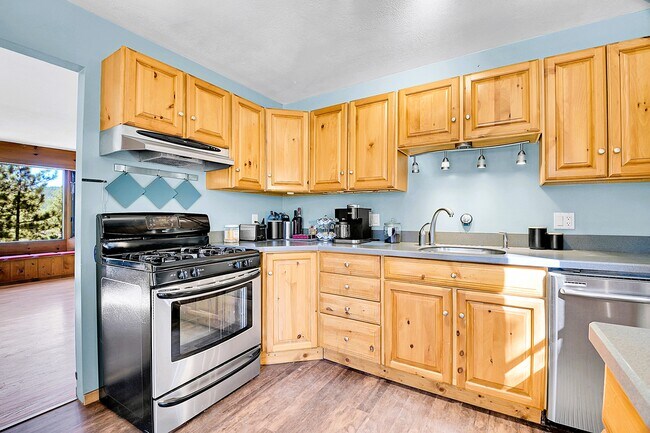 Foto del edificio - 4684 S Pine Rd