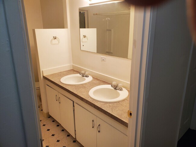 Foto del edificio - 2915 W 7th Ave