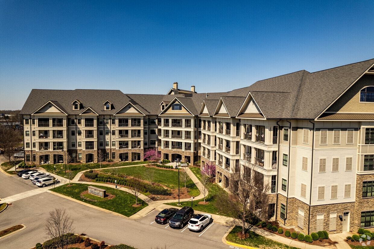 Building Photo - Somerby Franklin
