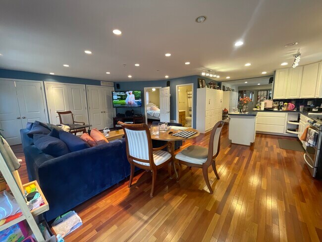 Foto del edificio - 5712 7th St N