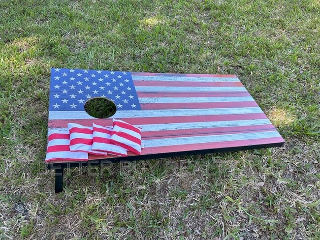 Building Photo - 300 N Church St