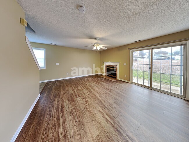 Building Photo - 2204 Tucca Way