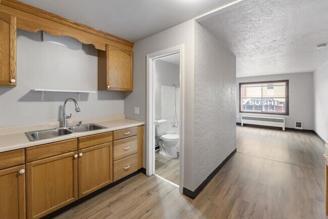 Foto del edificio - 403 1/2 Garfield St S-4