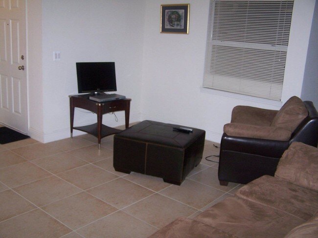 Tile floors - 12571 Equestrian Cir