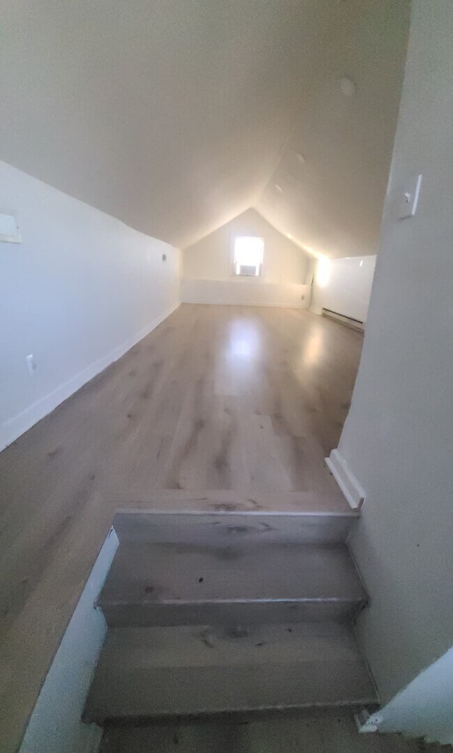 Foto del edificio - 22101 Ridge Rd