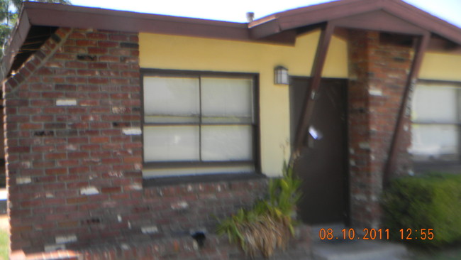 Building Photo - Parkwood Apartments